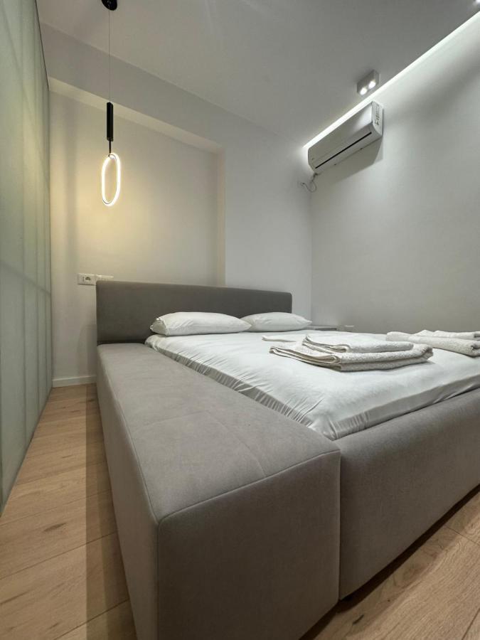 Center Apartment Tiranë Eksteriør bilde