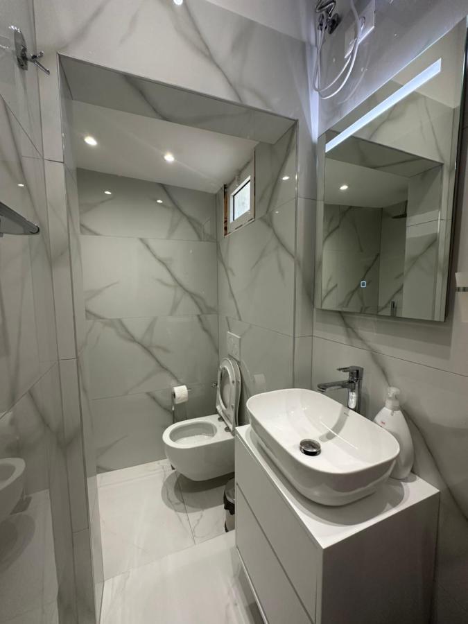 Center Apartment Tiranë Eksteriør bilde