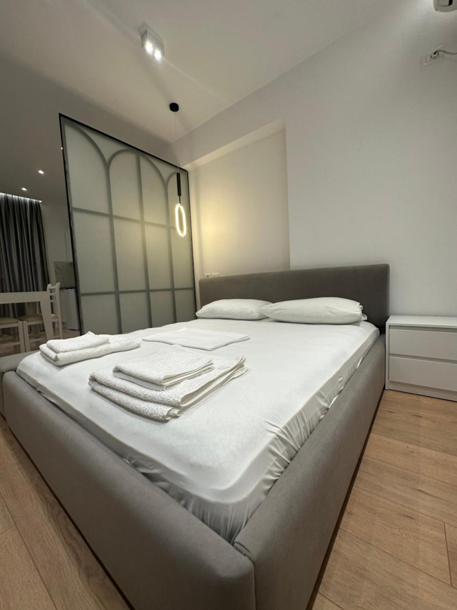 Center Apartment Tiranë Eksteriør bilde